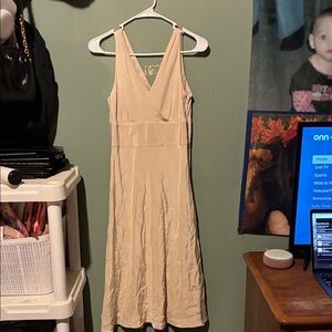 Elegant Cream Sleeveless Dress